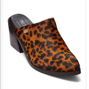 🎉⬇️ SALE! NIB Musse & Cloud Leo Print Mules